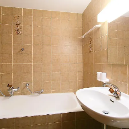 Appartement Regina C1 *
